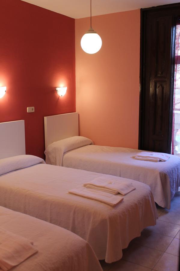 Twin Room,1206142681:JPEG